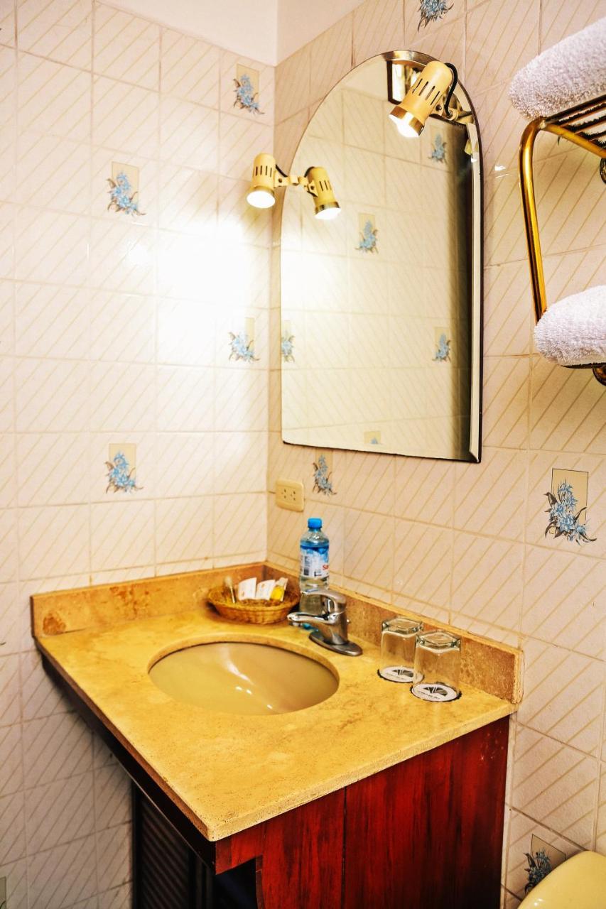 Apart Hotel Caminos Del Inca Ліма Екстер'єр фото